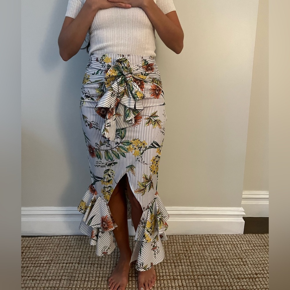 High waisted skirt